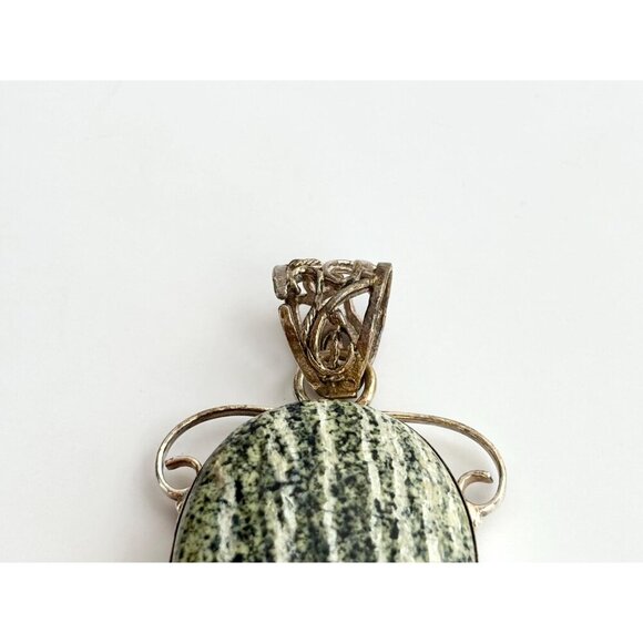 Natural Swiss Opal Green Cabochon Gemstone Artisan 925 Vintage Pendant - Picture 6 of 10